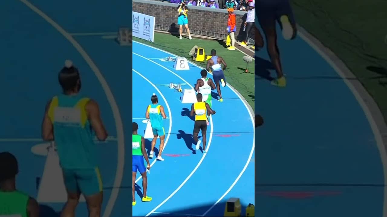 Simbine anchors team SA to victory in the men's 4x100m, clocking 37.68 #WorldRelays