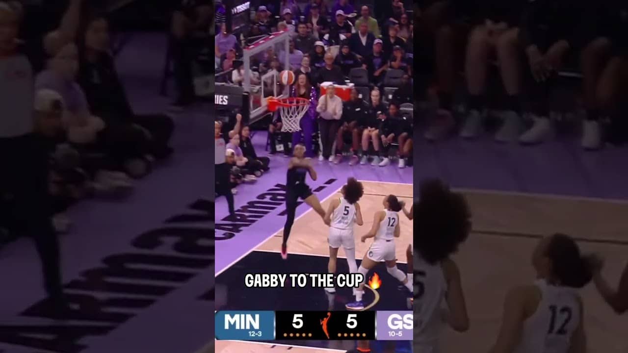 Gabby Williams on the attack!💥 #wnba #goldenstatevalkyries #shorts #gabbywilliams