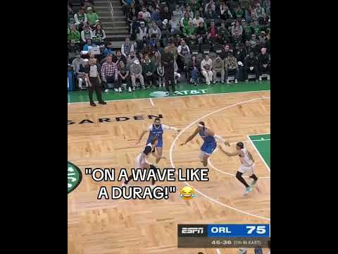 Mark Jones channeling Rich The Kid on his last ESPN broadcast 🌊