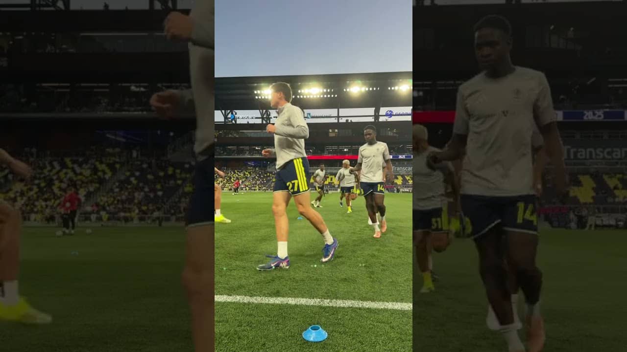 Gettin' loose, gettin' warm 💪 #nashville #soccer #MLS #bobblehead #warmups