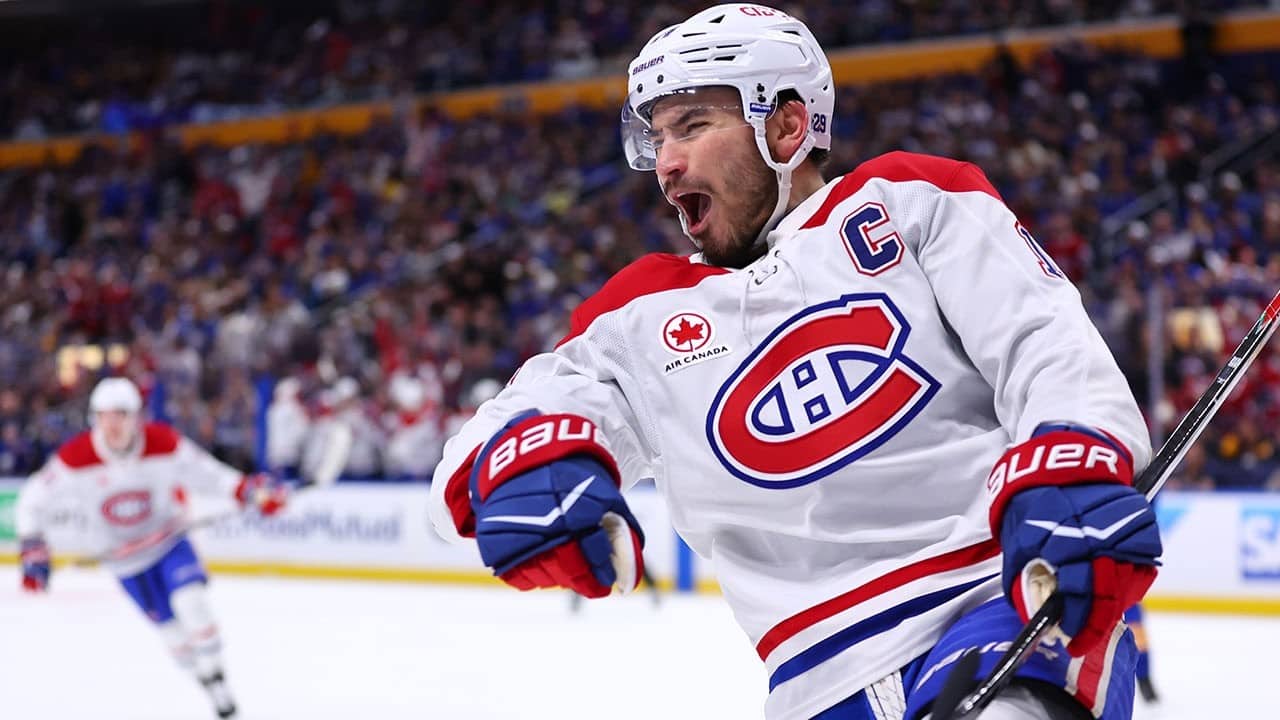 2 GOALS in 1:18 makes it 5-3 Montreal!