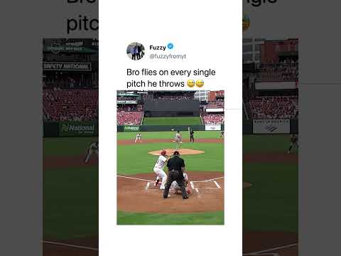 unique pitching motion 😲