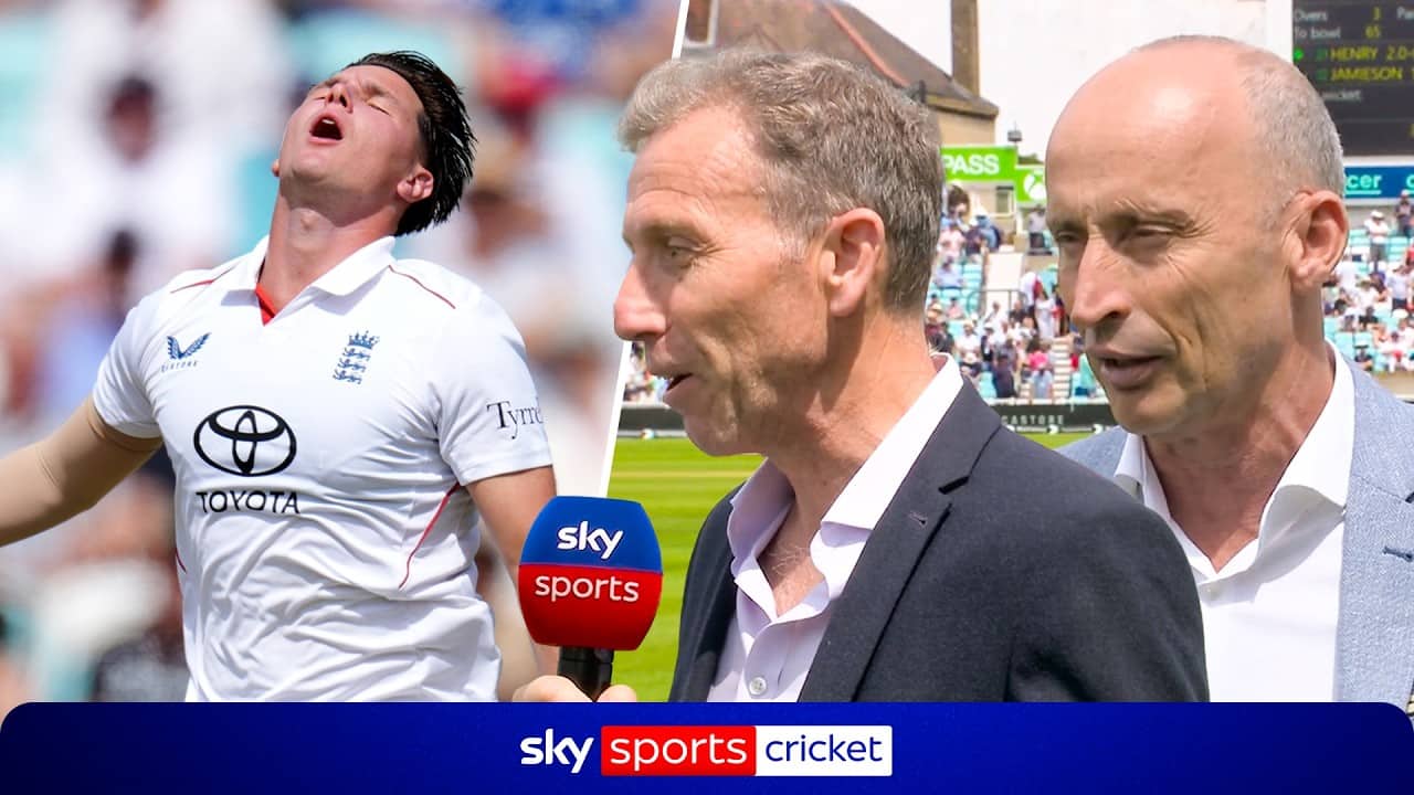 'Poor' & 'scruffy' 🫣 | Hussain and Atherton review England's second morning against New Zealand