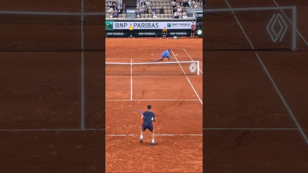 GET OUT OF HERE FRANCES TIAFOE 🤯🤯 #rolandgarros #tiafoe #tennis