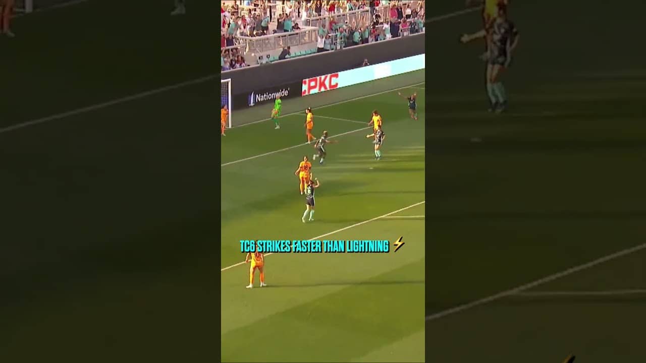 TC6 DOESN'T STOP DELIVERING 🤯 #nwsl #soccer #goal #celly #kansascity