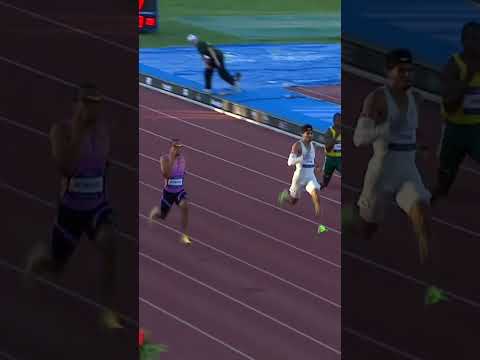 BLAZING 19.95 😮‍💨 Andre De Grasse dips under 20 seconds to take the 200m win in Zagreb