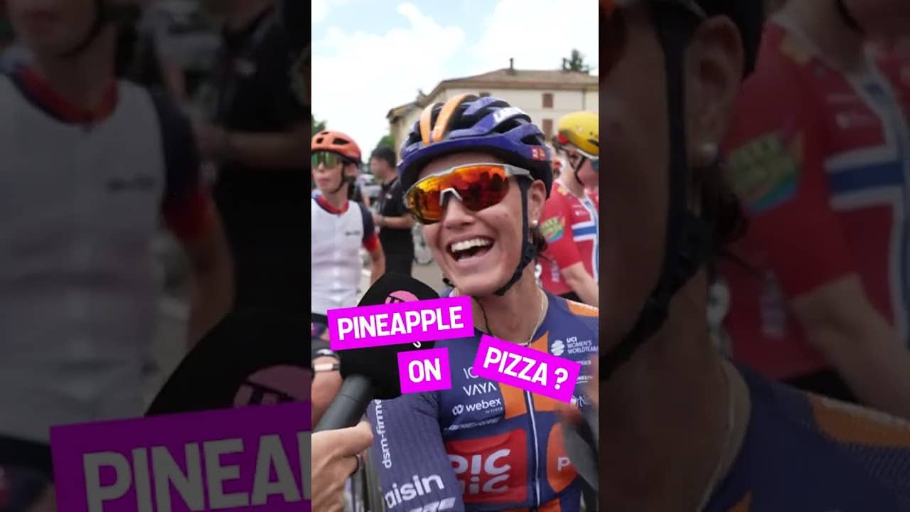 Pineapple on pizza? 👀🍕What are the Italians saying at the Giro d'Italia Women? 😆