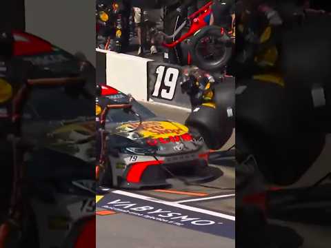 HARD HIT for Briscoe's crewman 🫢