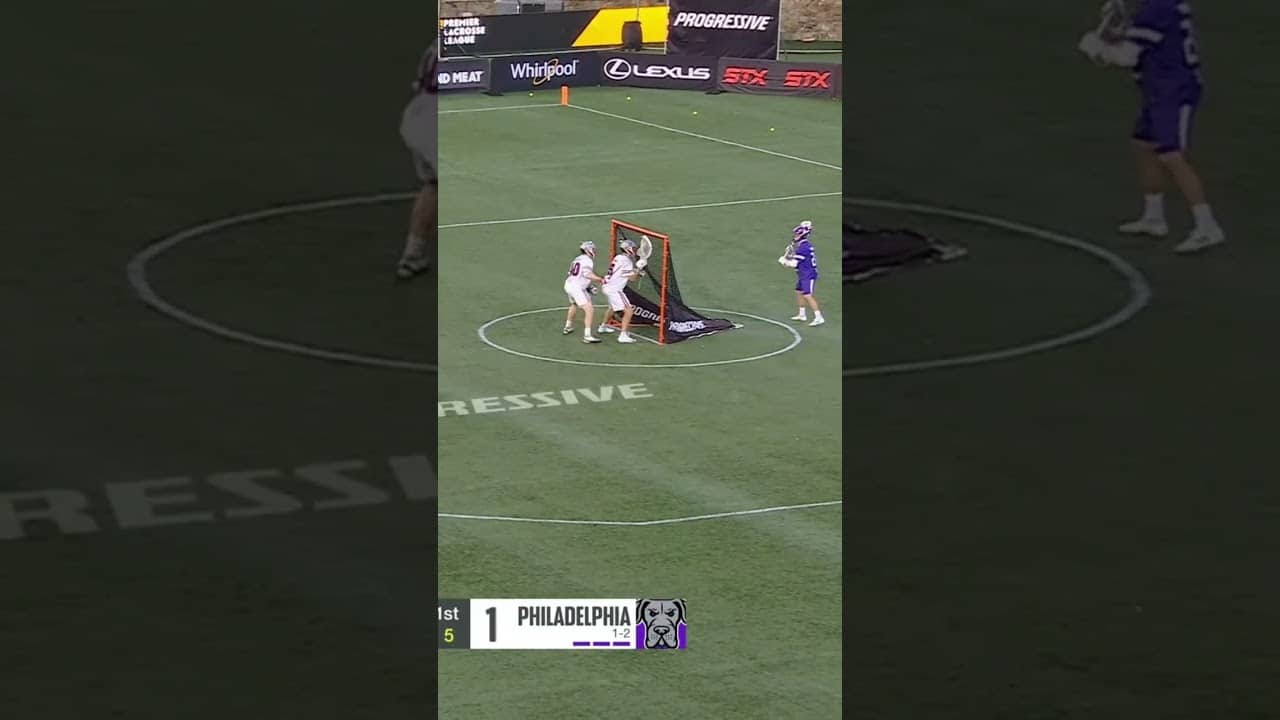 D2 👉 PLL Kyle Lewis making his name KNOWN early with this behind-the-back goal!