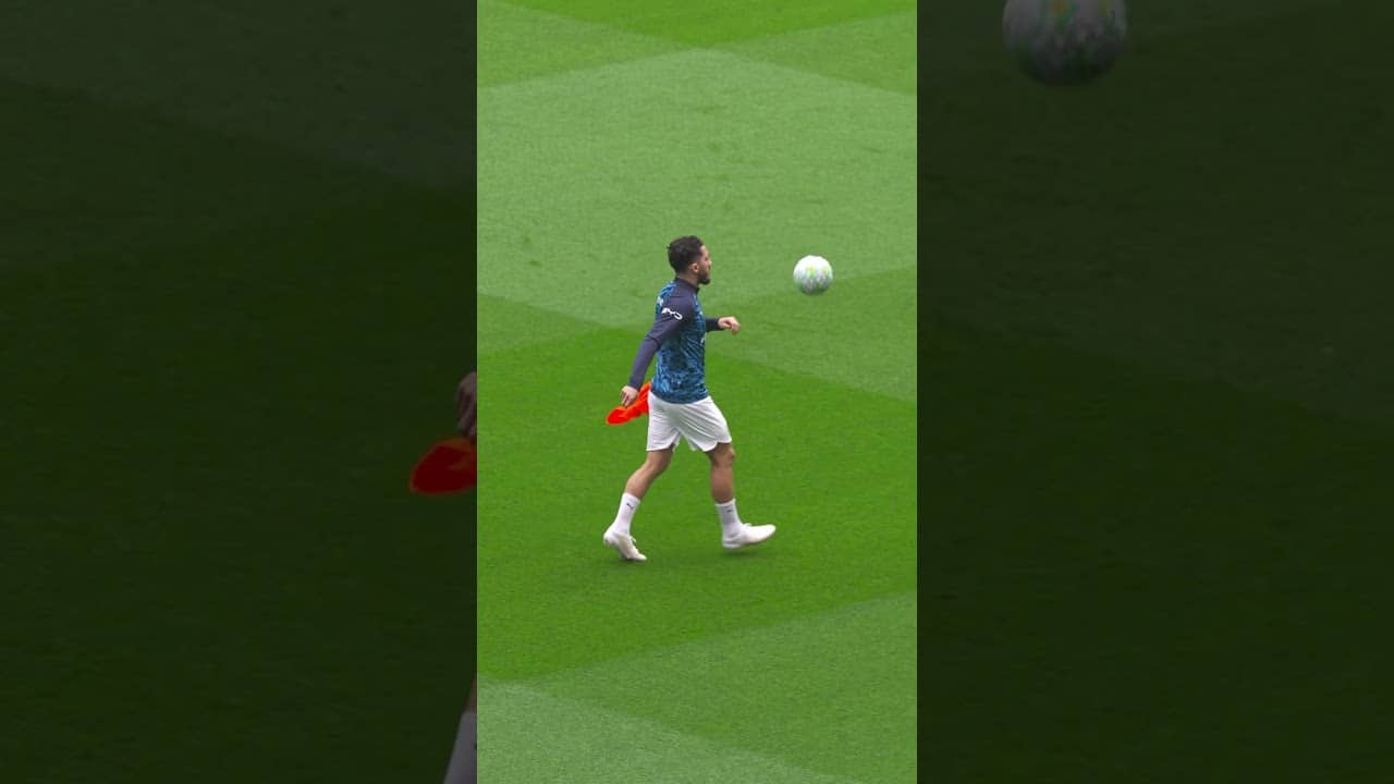 60 seconds of Cherki being Cherki, why not? #skills #cherki #football #train #premierleague #mancity