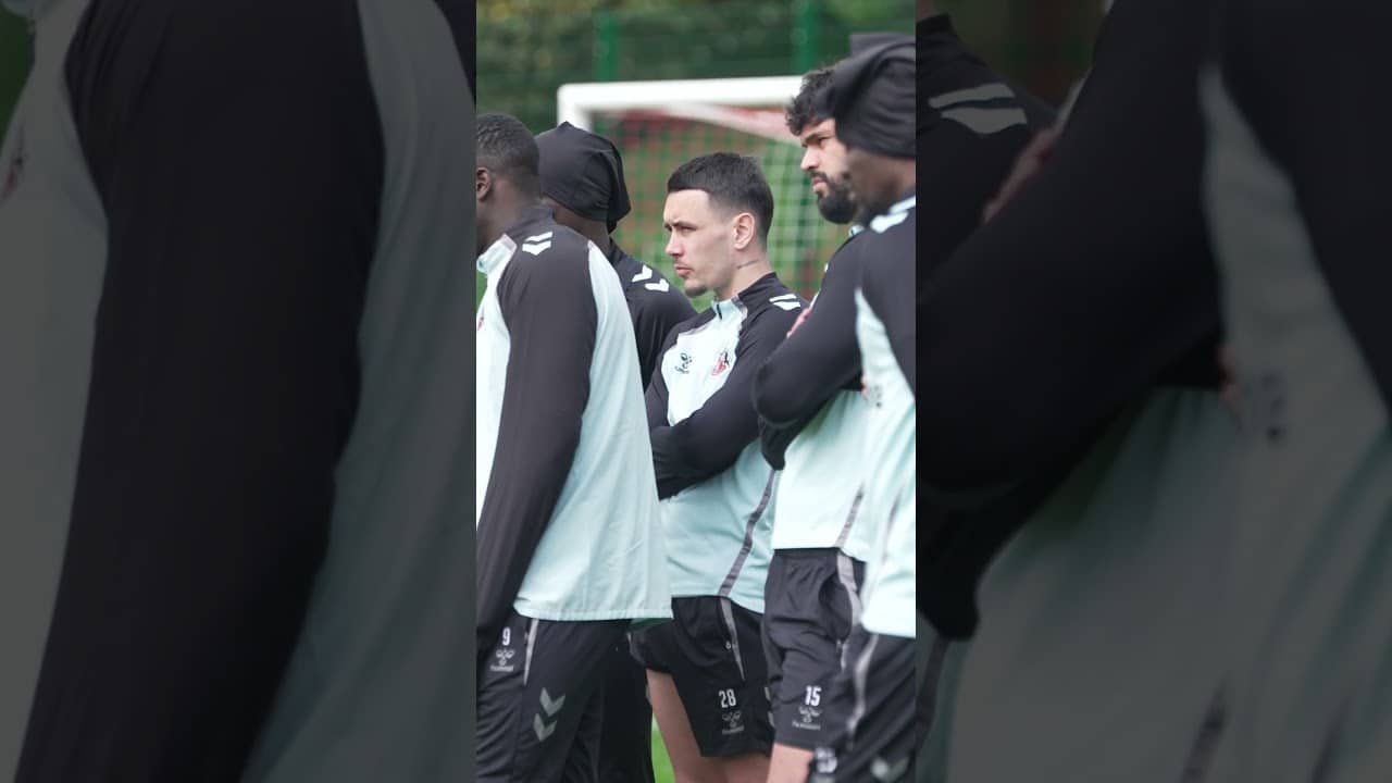 Enzo Le Fée 🇫🇷 Gets Ready For Manchester United