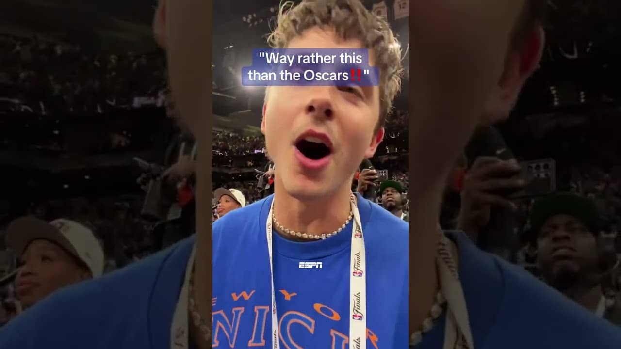 Timothee Chalamet hyped for the Knicks title 🎉🏆