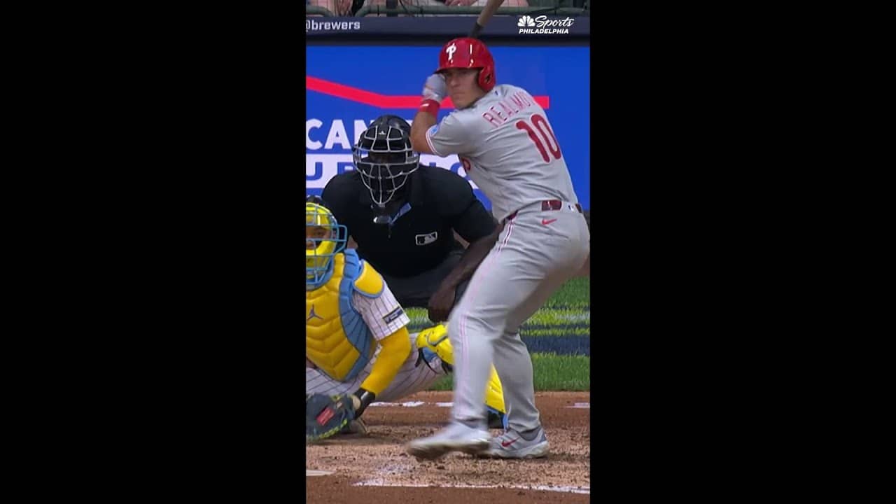 J. T. Realmuto crushes a three-run home run in Phillies vs. Brewers