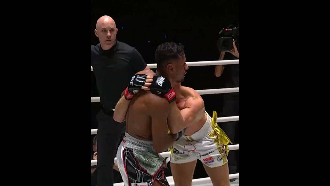 KNOCKDOWNS GALORE 🤯 Jonathan Haggerty defends his world title against Yuki Yoza at ONE SAMURAI1!
