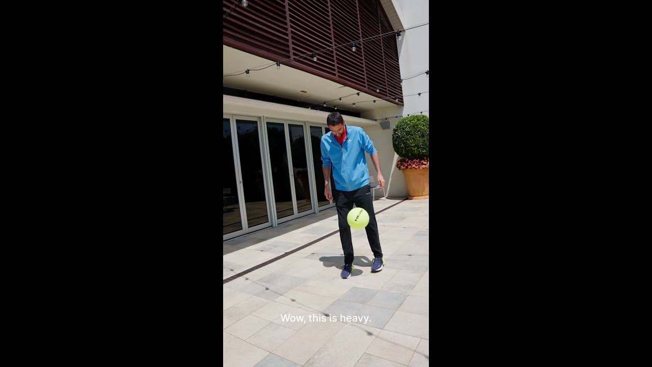 Marin Čilić brings the footwork. ⚽ | Keepie Up Challenge Episode 2