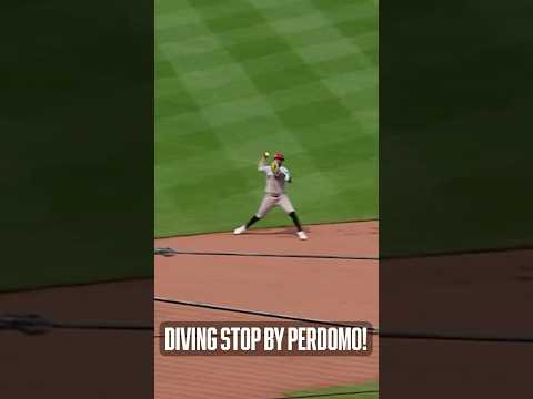 Geraldo Perdomo takes away a hit with a beautiful diving stop 🤩