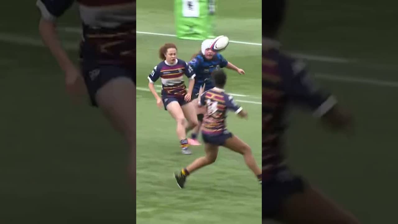 Old Albanian RFC dance across the field and score the try 😮‍💨