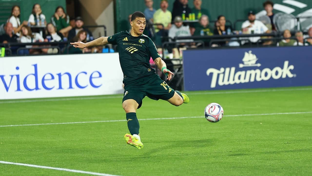 GOAL | Kevin Kelsy earns a brace against SKC after a 10-pass sequence