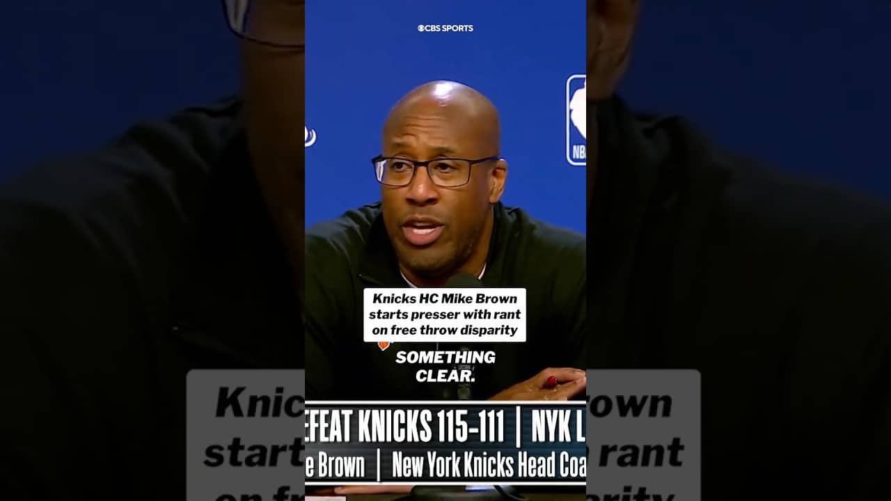 Mike Brown was unhappy with the officiating in the second half of Game 3. #NBAFinals #knicks #nba