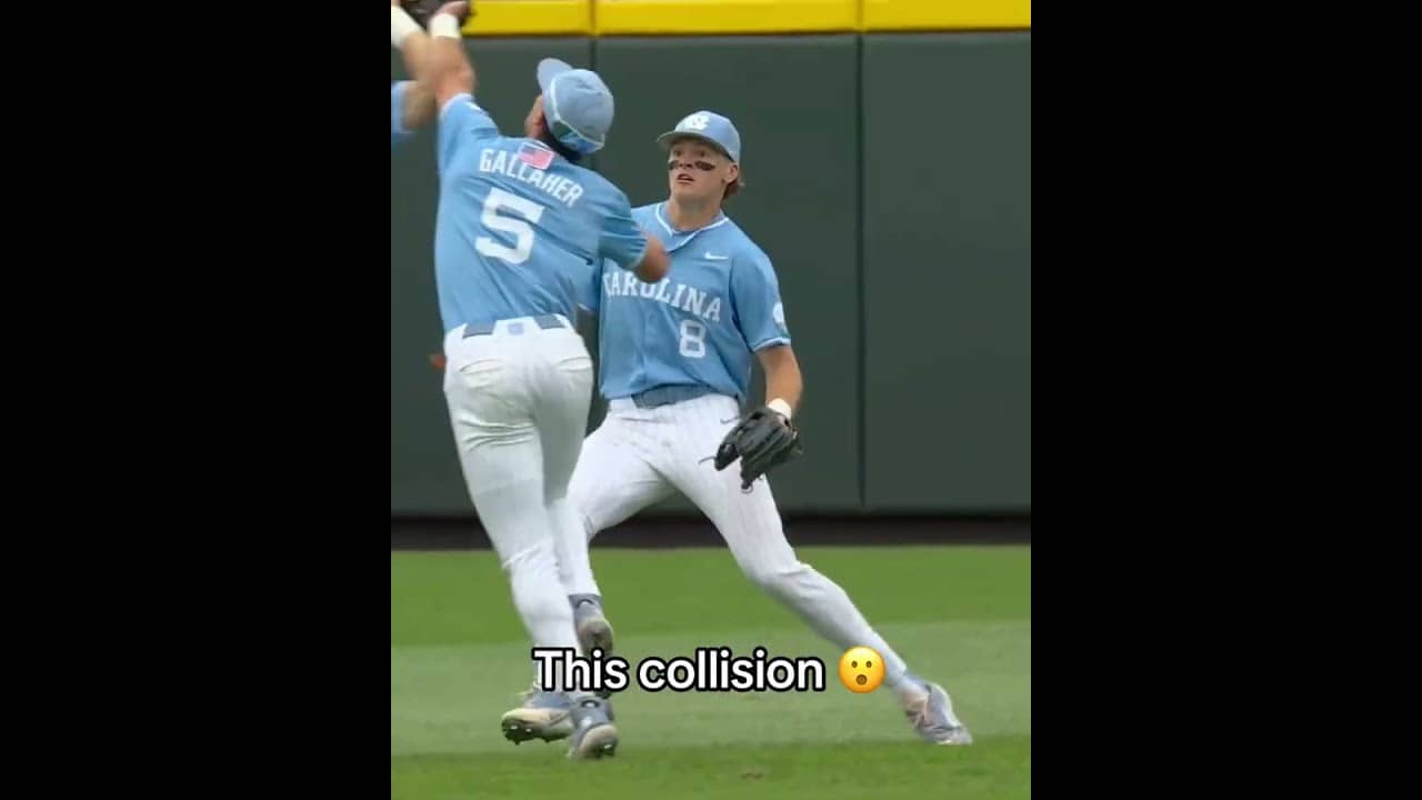 A miscommunication by UNC nearly led to a 3-way collision 😬