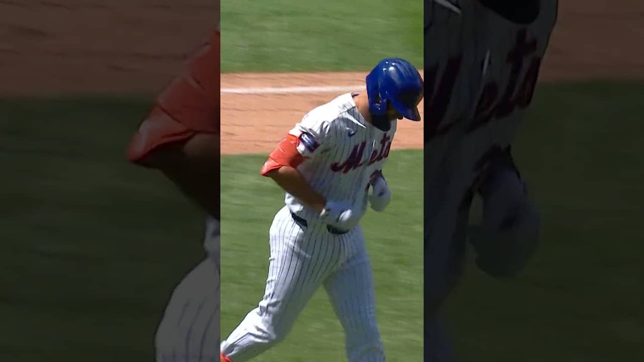 Jared Young LAUNCHES a home run! 😤