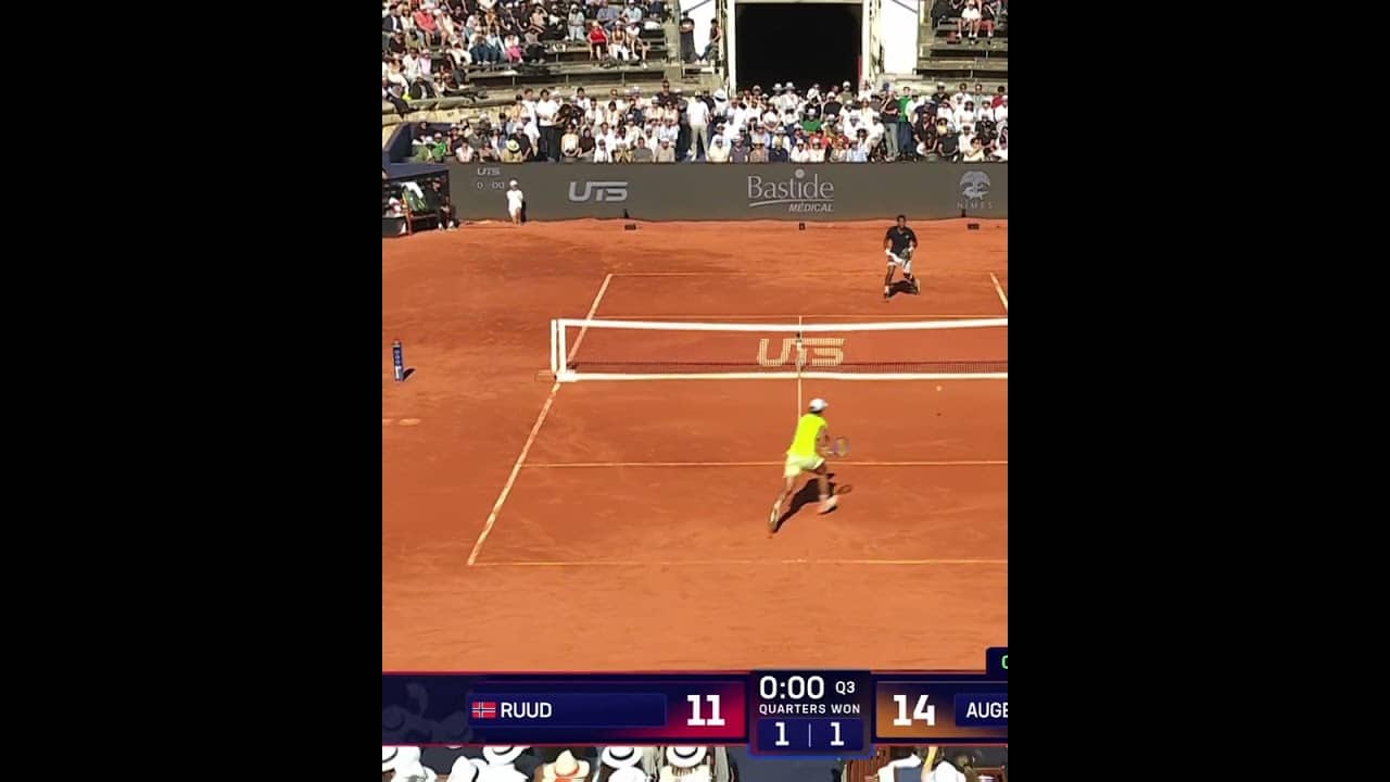 Felix Auger-Aliassime dropshot & lob combo vs Casper Ruud - fail! Credit: UTS