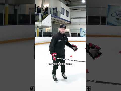 Coach Cory is here to break down the Sidney Crosby Knee Drop Shot! 🔥#hockey #hockeyskills