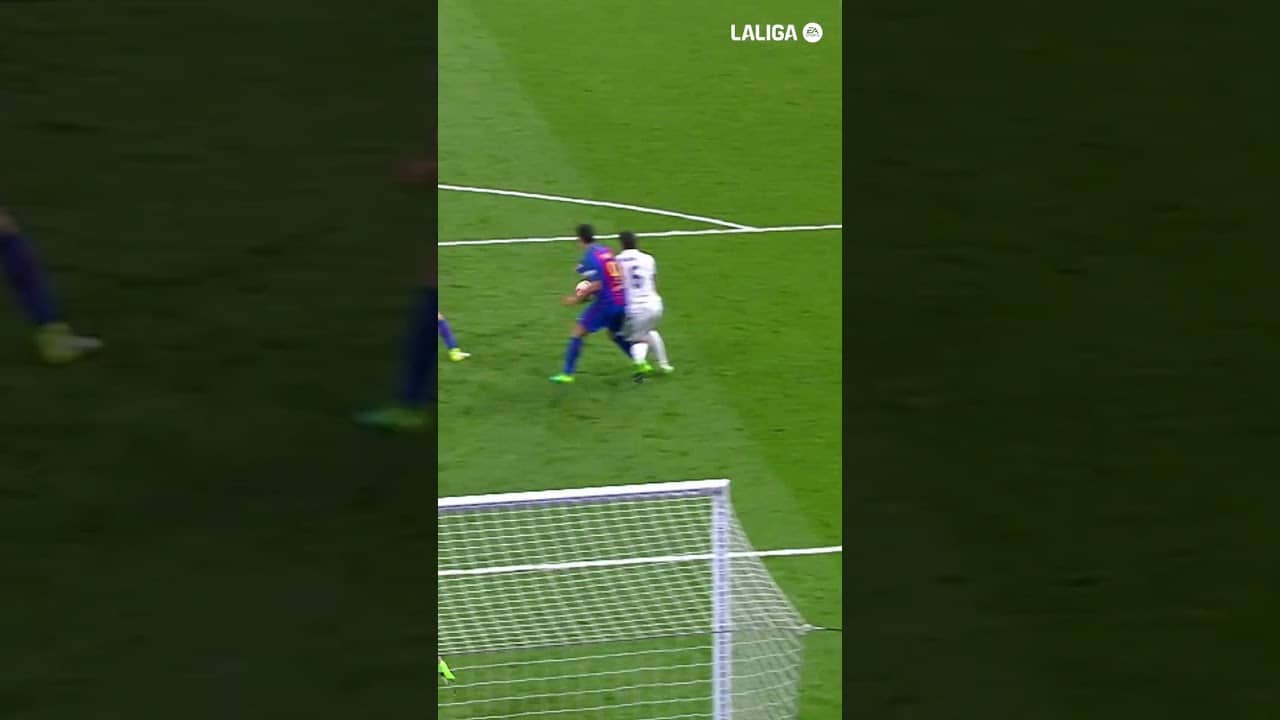 Looks familiar... 😏🐐 #shorts #messi #fcbarcelona #worldcup