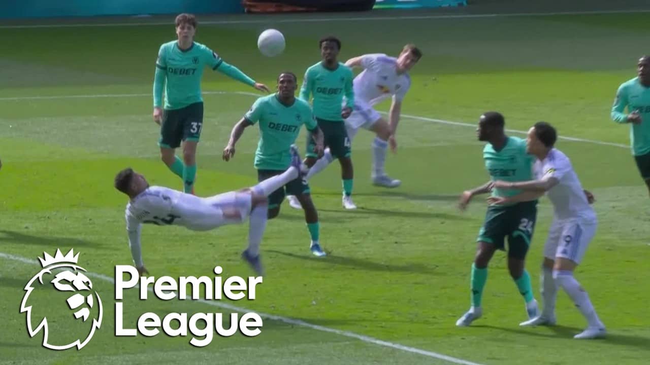 'OH THAT IS BRILLIANT!': James Justin's bicycle kick puts Leeds ahead | Premier League | NBC Sports