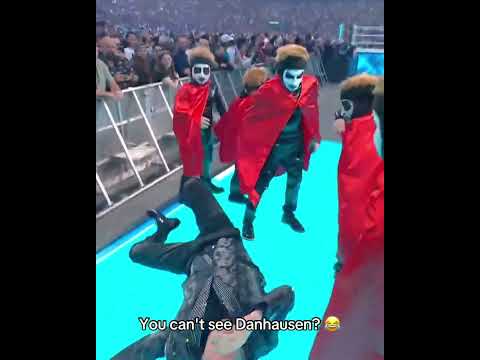😂 #WrestleMania