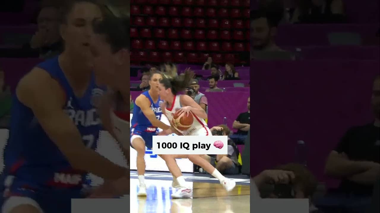 Smart inbound play by Olcay Cakır 🧠 #EurobasketWomen