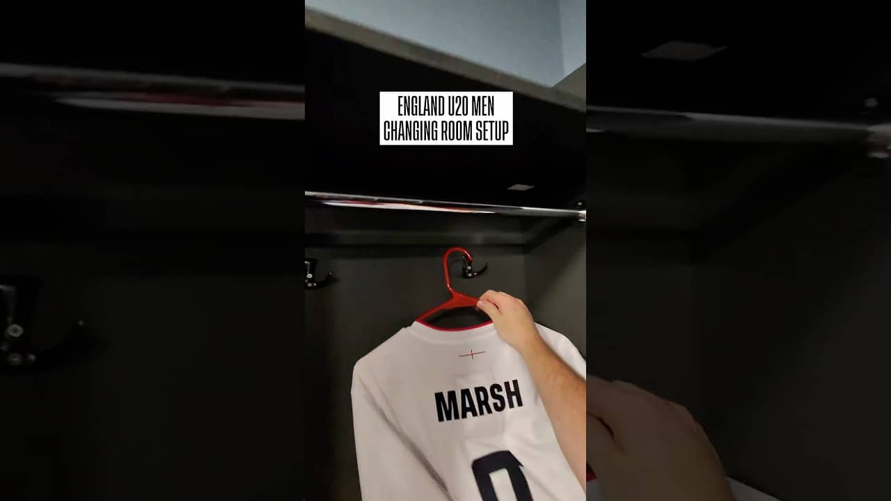Setting up an England Rugby changing room in 60 seconds ⏱️ #rugbyunion #englandrugby