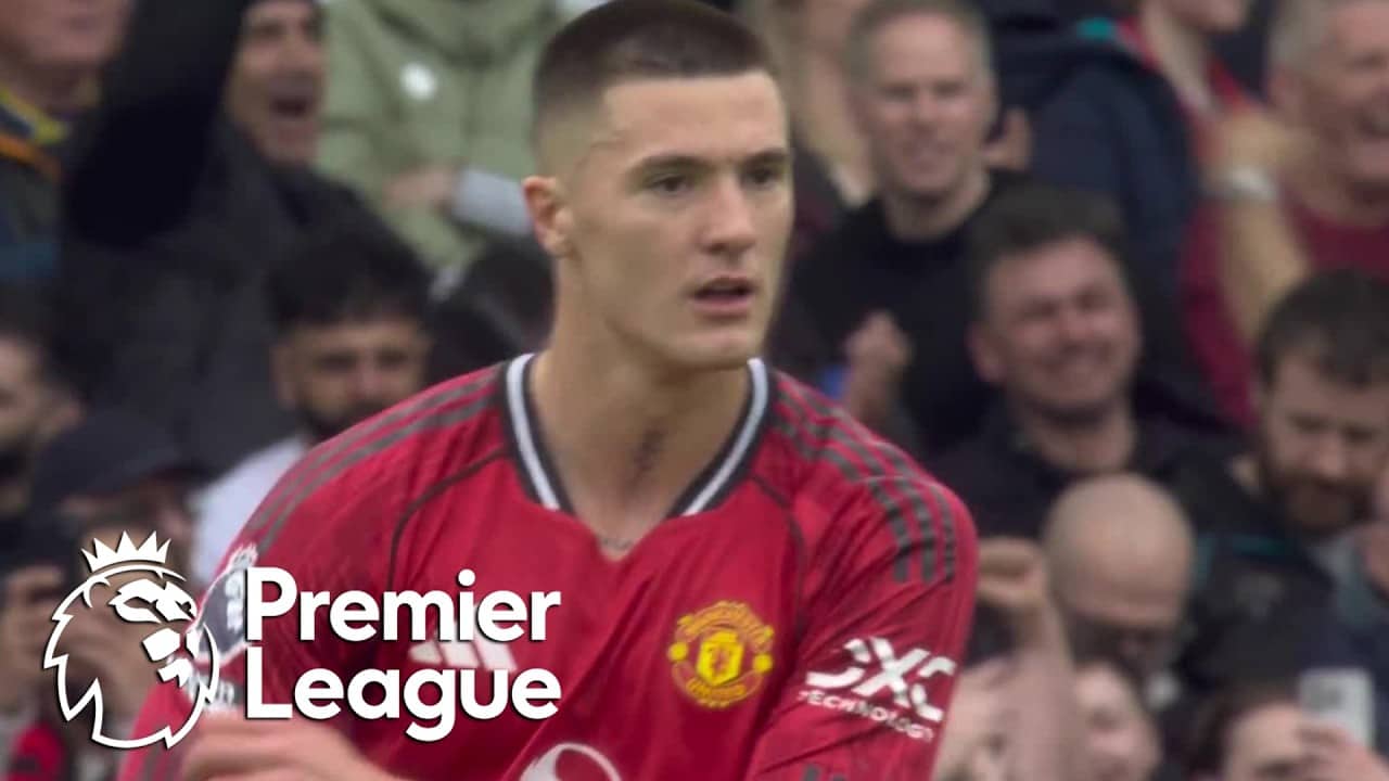 Benjamin Sesko gives Manchester United a 2-0 lead over Liverpool | Premier League | NBC Sports