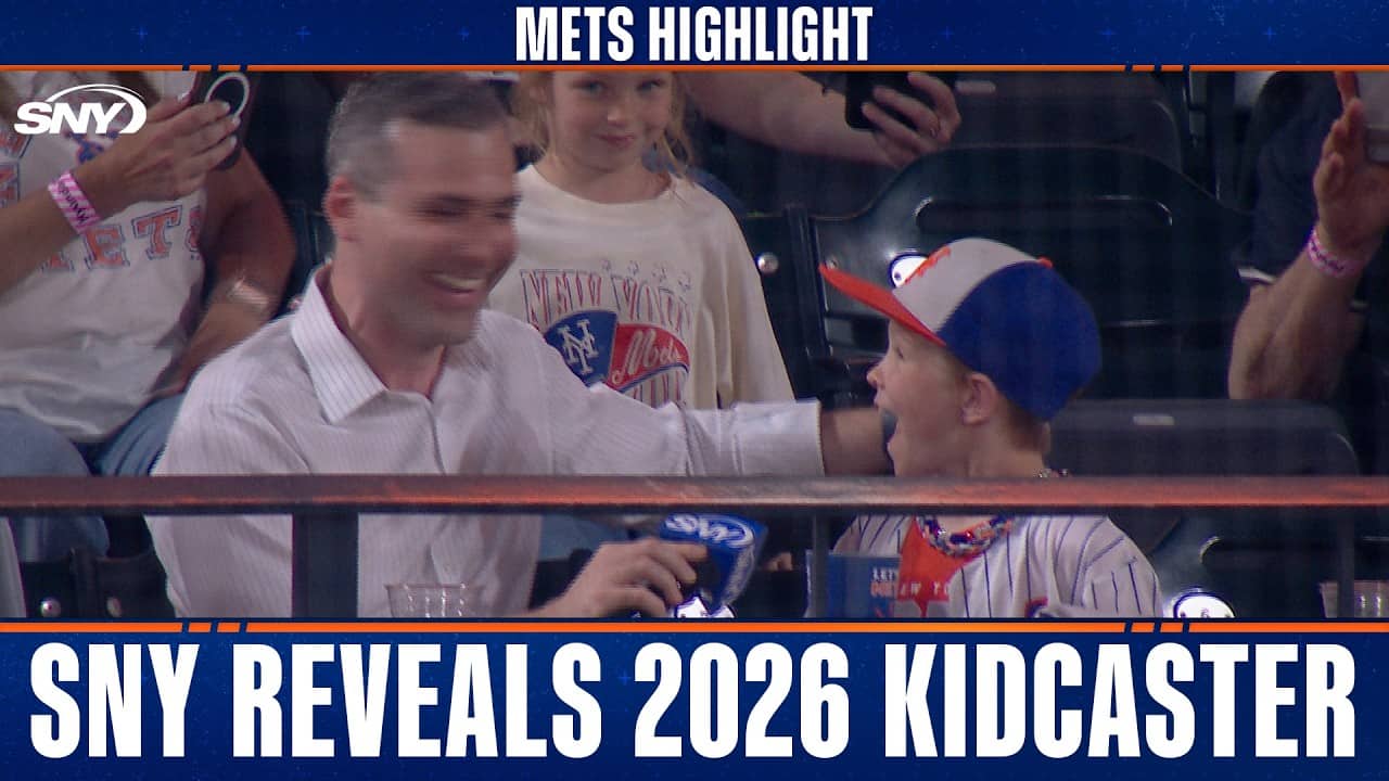 SNY reveals the 2026 Kidcaster, Steve Gelbs tells him the news at a Mets game
