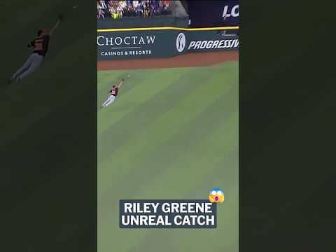 Riley Greene makes an UNREAL diving catch 🤯
