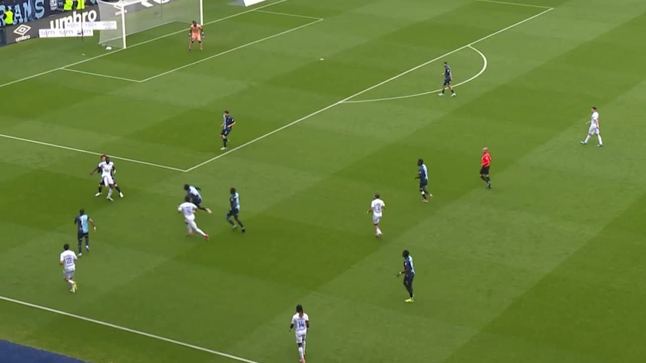 Le but de Lassine Sinayoko face au Havre (1-1)