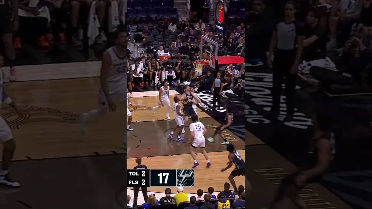 right thru traffic 🚗 #nba #spurs