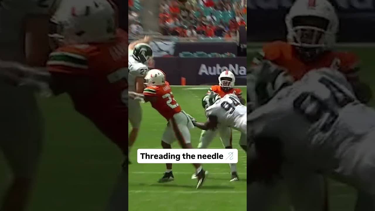 That pass was perfect 👏 #miamihurricanes #accfootball #collegefootball
