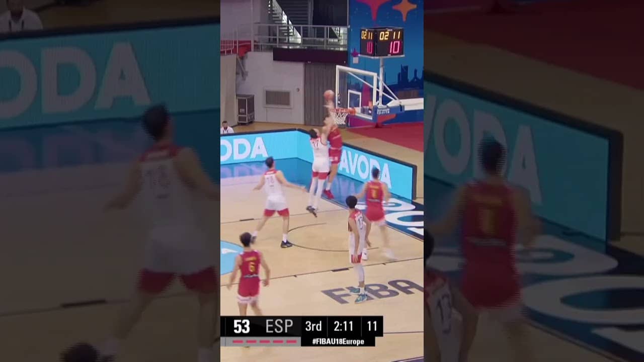 The Hugo Gonzalez dunk show returns for the #FIBAWC Qualifiers 🔥🚀