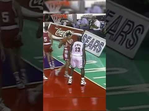 Watching Shaquille O'Neal dunk felt like the rim was in danger 😳