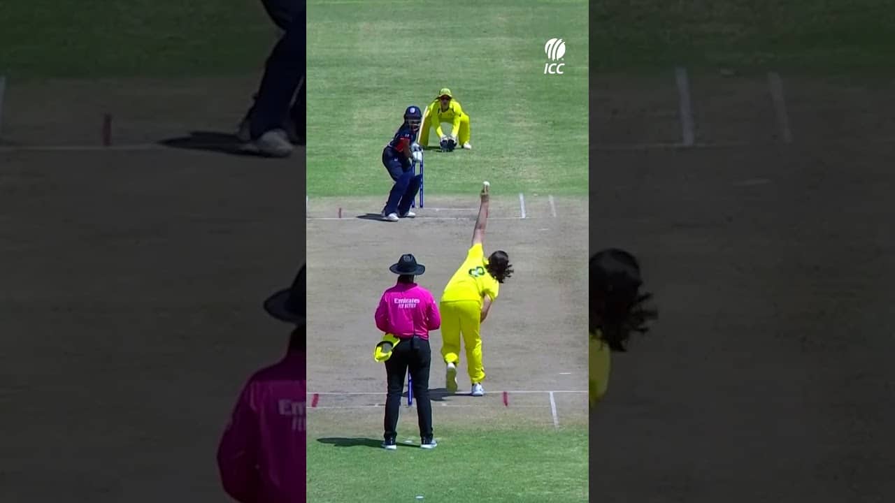 Keep a close eye on young Australia pacer Lucy Hamilton at the #T20WorldCup 👀