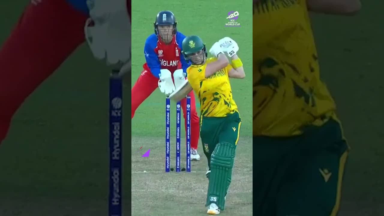 Vote for your @rexonaindia6182 POTD from the second semi-final between England and South Africa