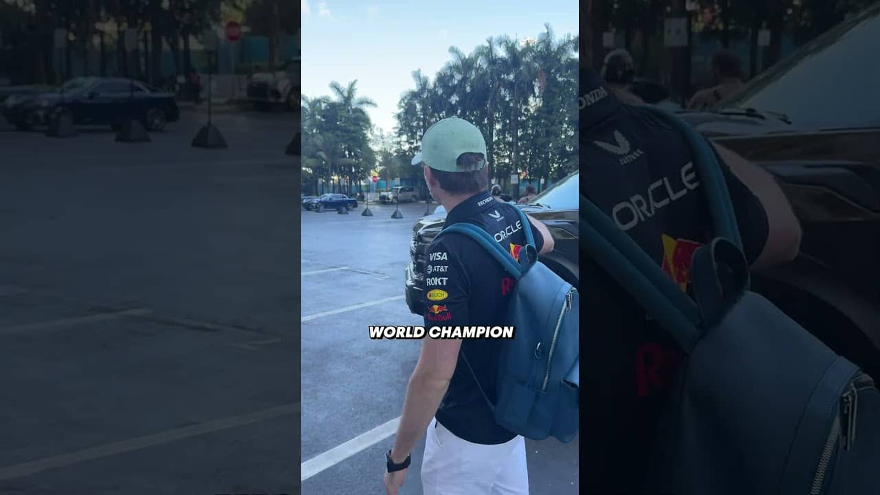 Early arrivals 🤝 World Champions #F1 #RedBullRacing