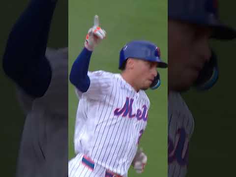 Tyrone Taylor ties the game with a homer! 🔥