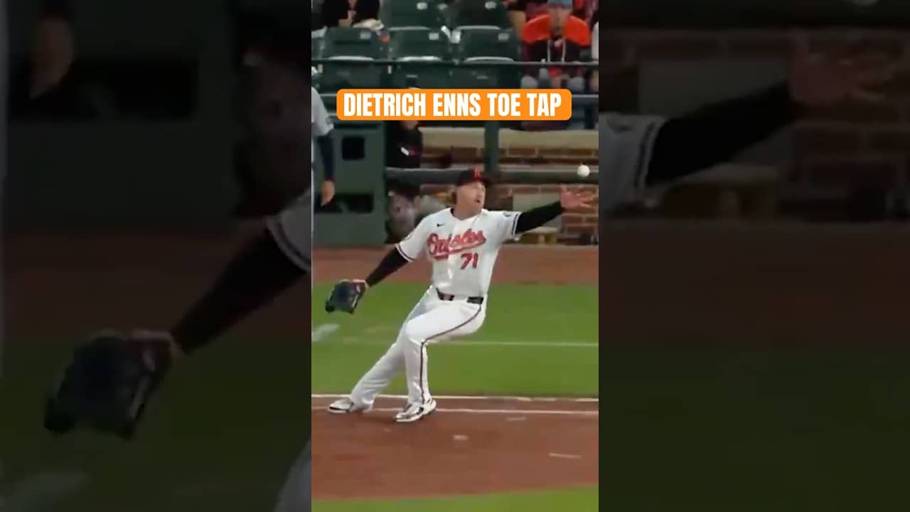 Dietrich Enns with the fancy footwork 🕺 #baseball #mlb