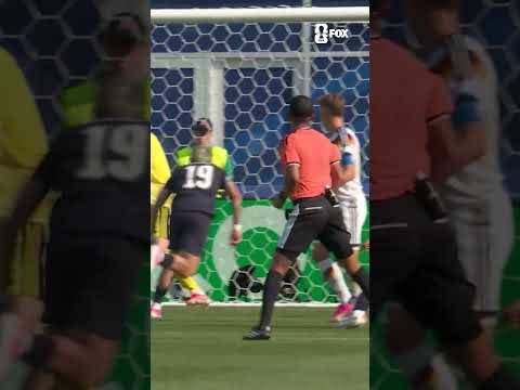 Julio Enciso with a lovely goal to give Paraguay a 1-0 lead over Germany 🇵🇾