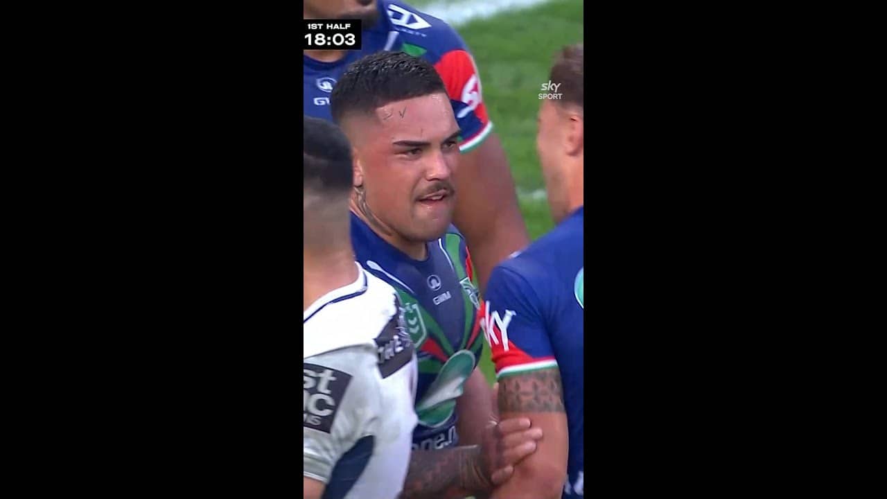 Erin Clark busts across the line 💣 💥   #NRL #SkySportNZ
