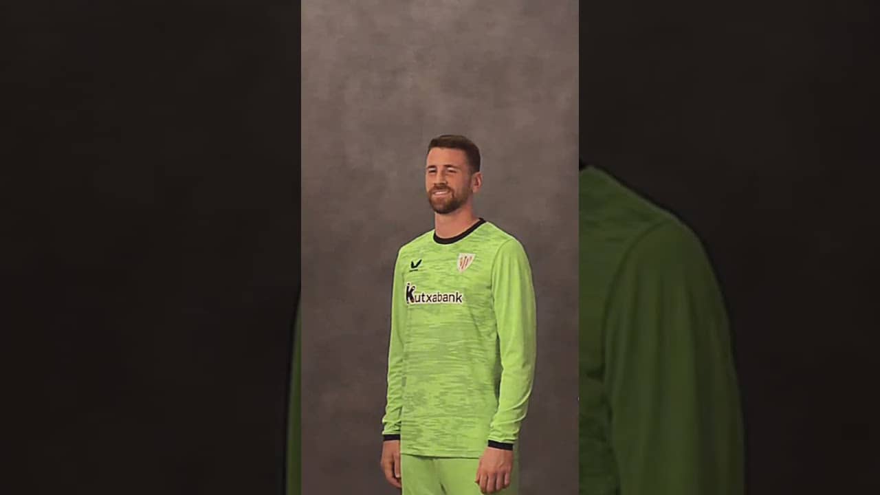 🖤 Away Kit