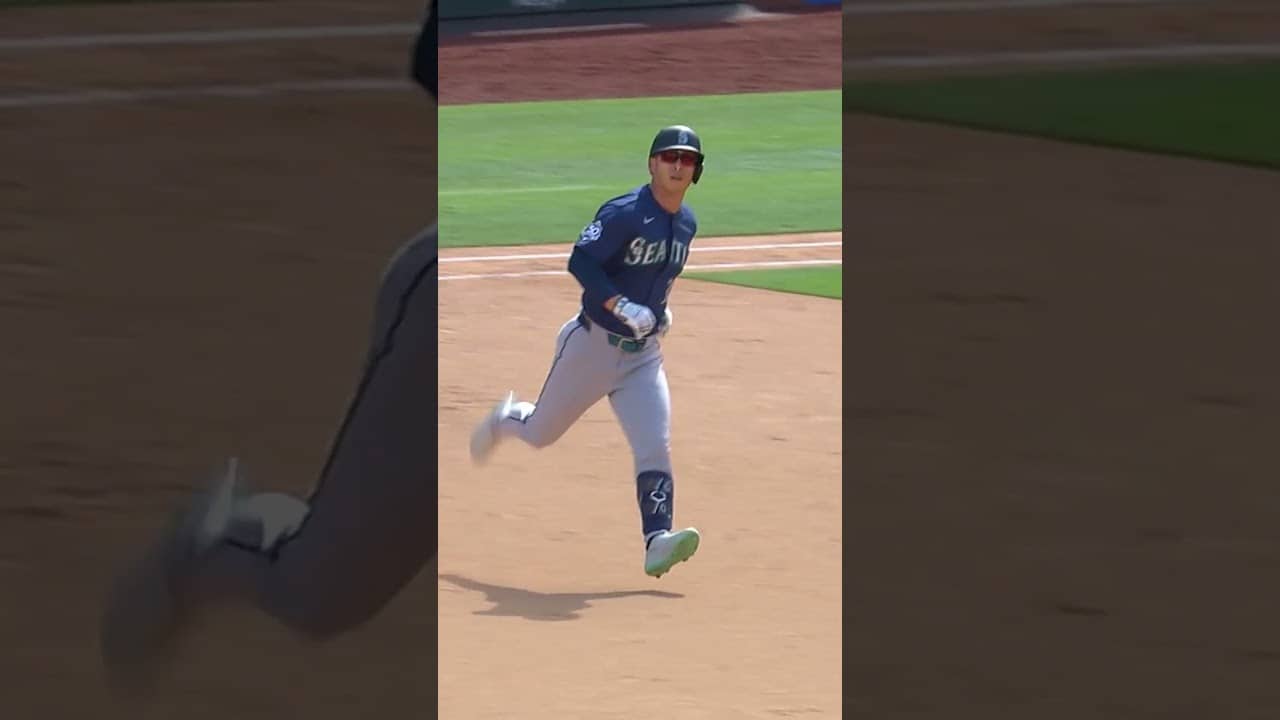 ROB REFSNYDER. CLUTCH.  #mlb #baseball #mariners
