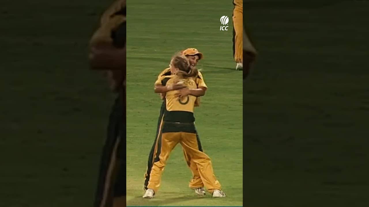 Ellyse Perry's iconic boot stop led to Australia securing the #T20WorldCup 2010 title 🤩